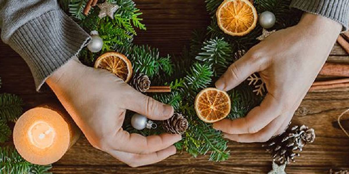 Craft Cafe - Christmas Wreath Making Workshop