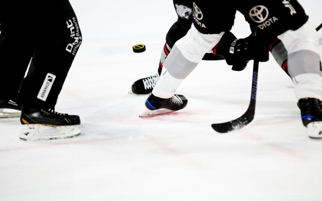 Eagles vs Powell River Kings