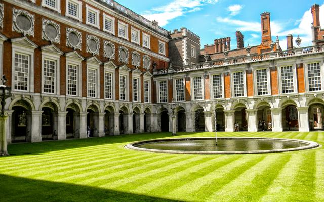 Hampton Court Palace