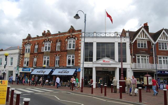 Royal Victoria Place