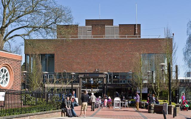 Alban Arena