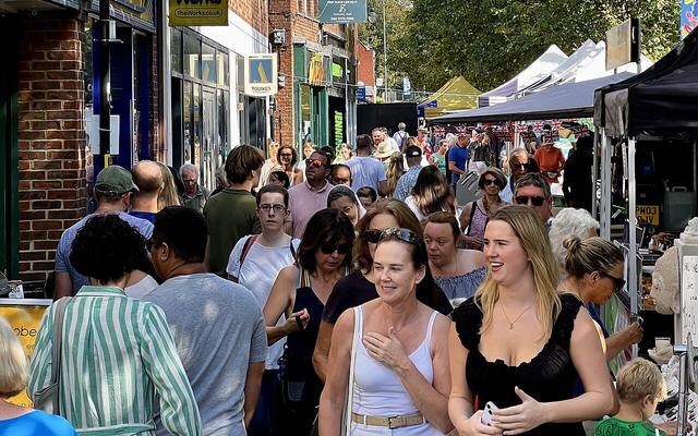 St Albans Christmas Cracker