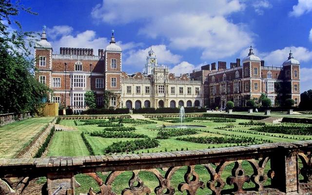 Hatfield House