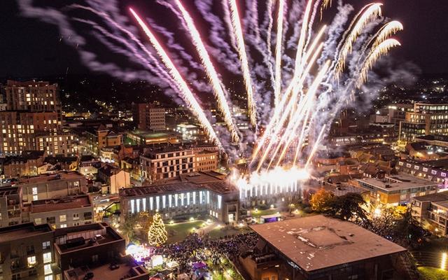 Maidenhead Lights Switch-On & Market