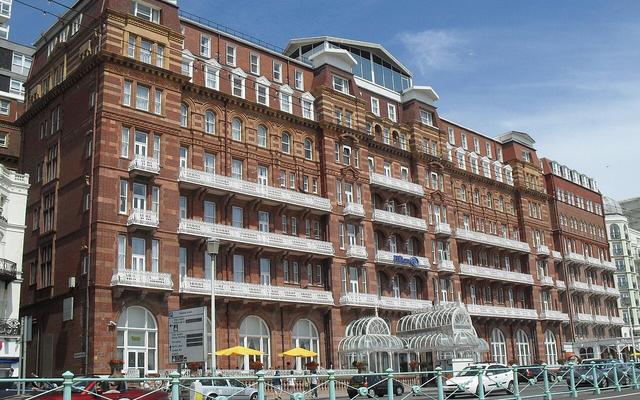 DoubleTree by Hilton Brighton Metropole