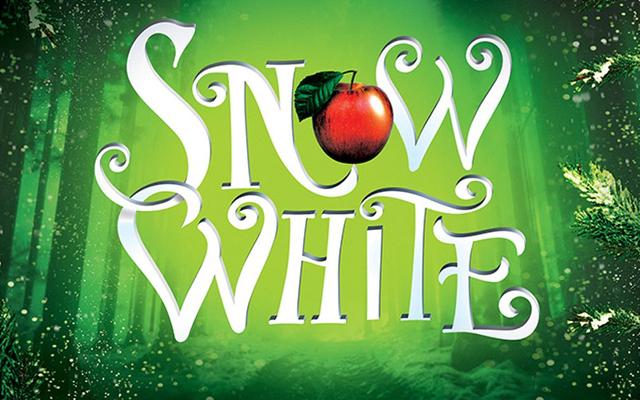 Snow White at Oxford Playhouse