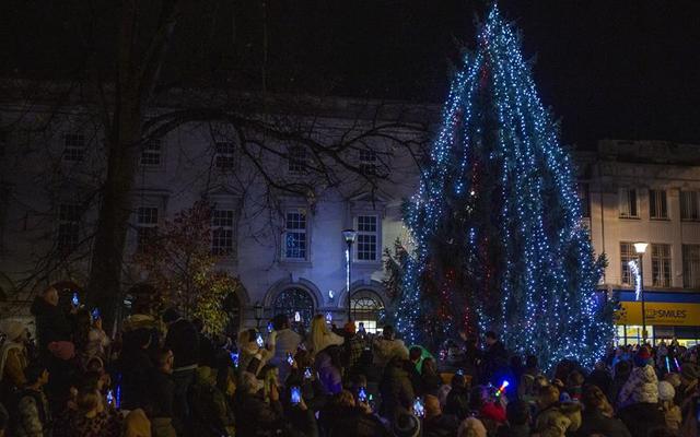Gloucester Tree of Light Switch-On